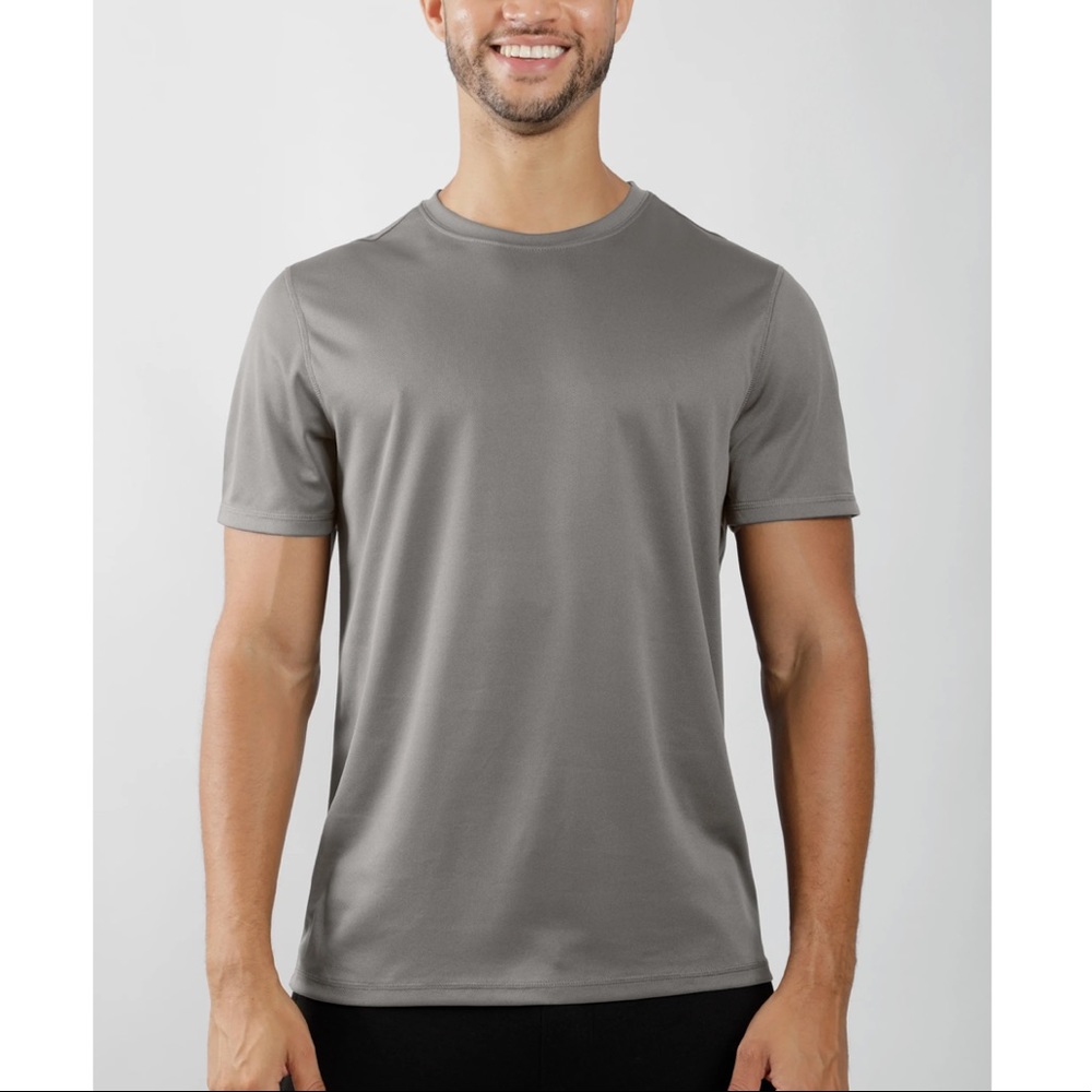 90 Degree by Reflex moisture wicking workout shirt size small gunmetal gray